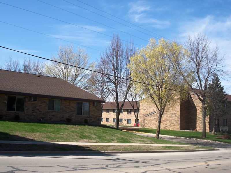 Southgate Village Senior Housing for rent in Eden Prairie, MN Senior